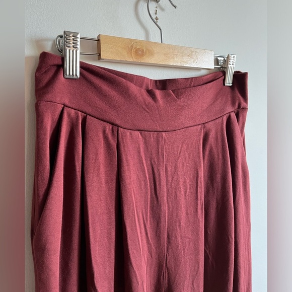 NWT Encircled The Comfy Wide Leg Pant in Redwood XS - Picture 8 of 11